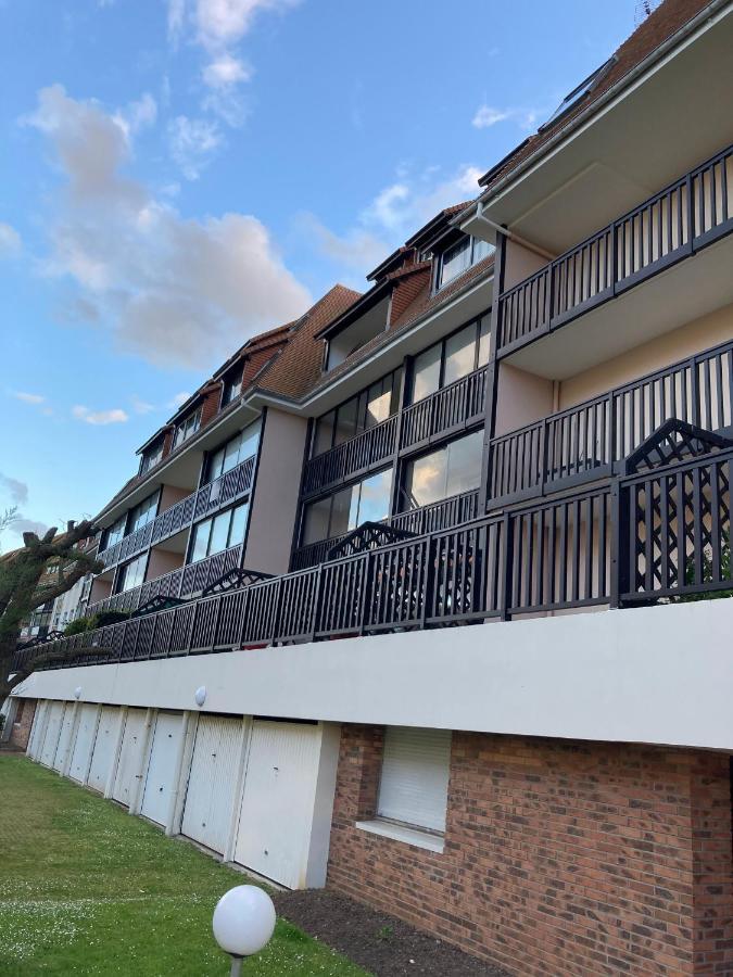 Appartement Neuf Beautiful Villers 1-4 Pers Avec Parking Prive Et A 200 M Plage Buitenkant foto