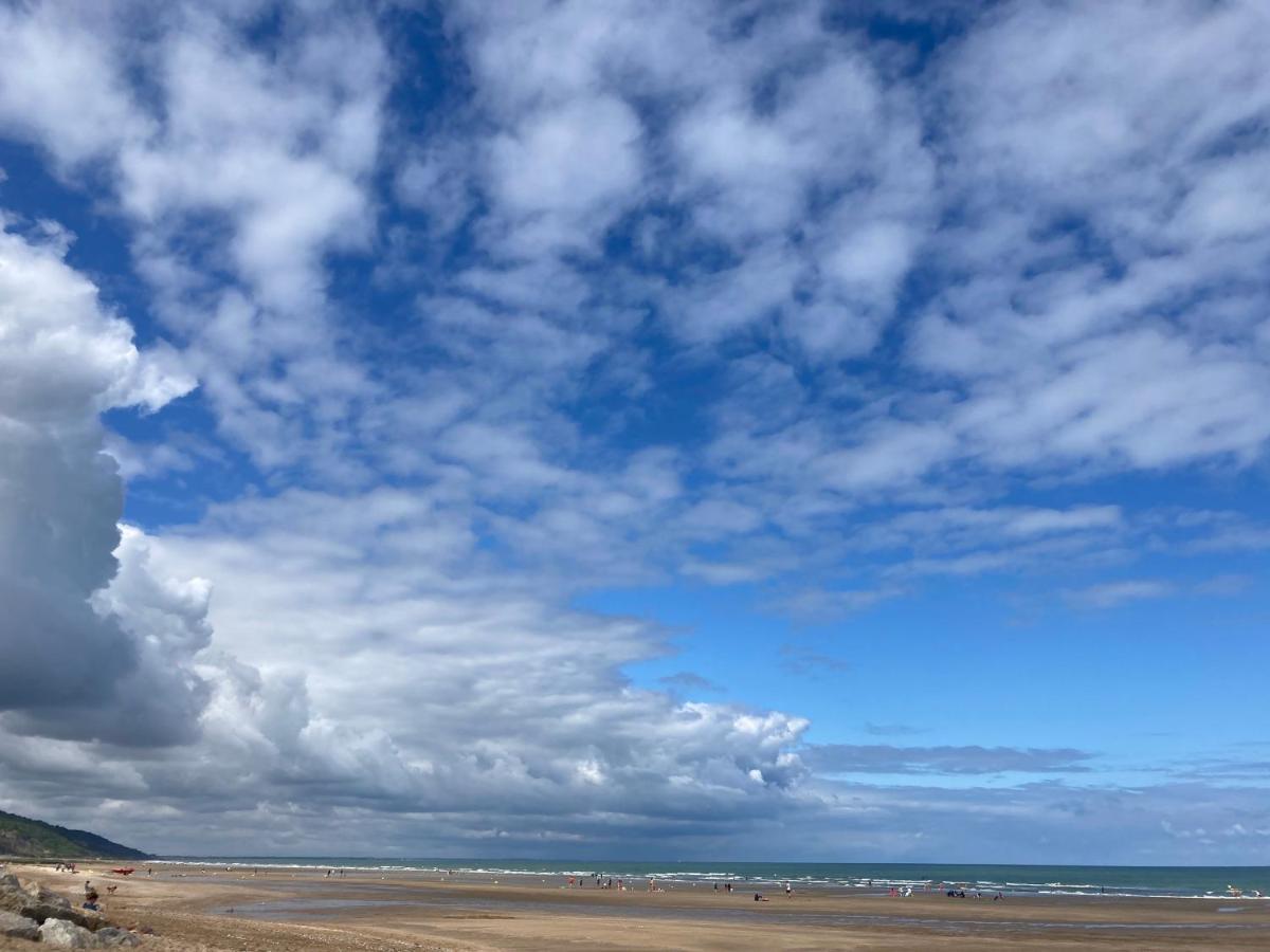 Appartement Neuf Beautiful Villers 1-4 Pers Avec Parking Prive Et A 200 M Plage Buitenkant foto