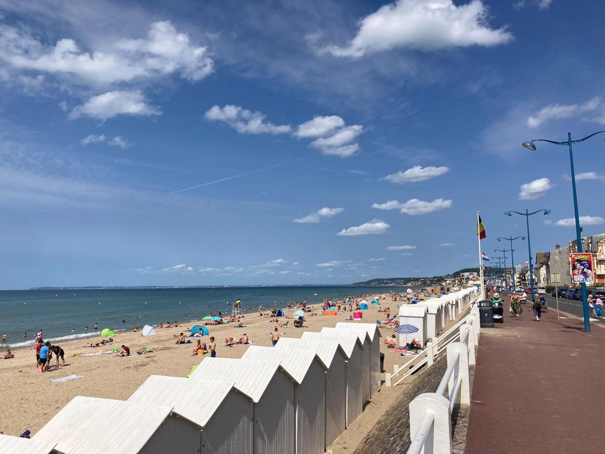 Appartement Neuf Beautiful Villers 1-4 Pers Avec Parking Prive Et A 200 M Plage Buitenkant foto