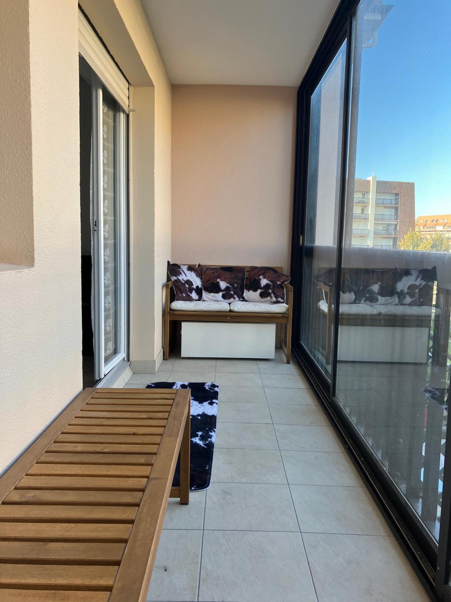 Appartement Neuf Beautiful Villers 1-4 Pers Avec Parking Prive Et A 200 M Plage Buitenkant foto